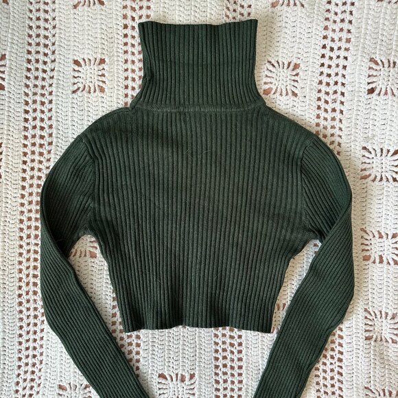 Cropped Turtleneck Ribbed Knit Sweater Top - Love Tree - Picture 5 of 5